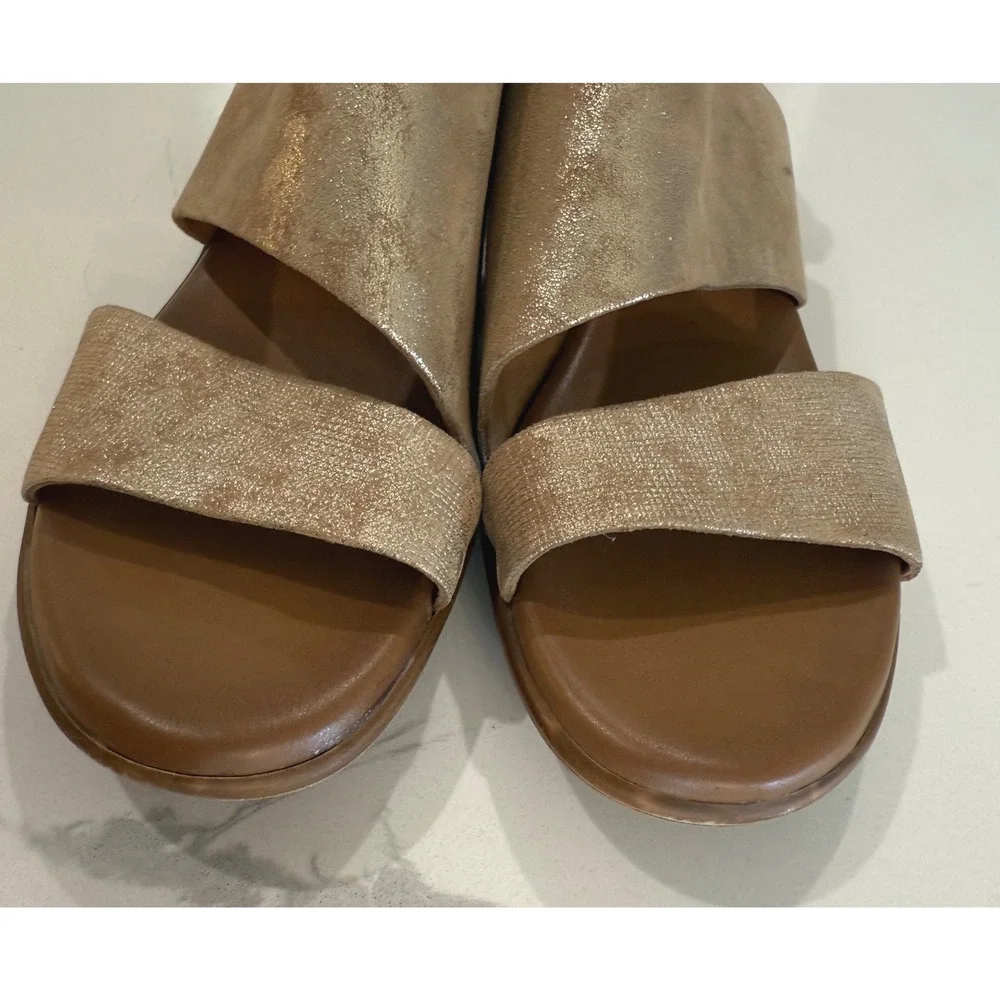Comfortiva Pillowtop Nelma Gold Metallic Leather Slingback Sandals‎ Women's 10M